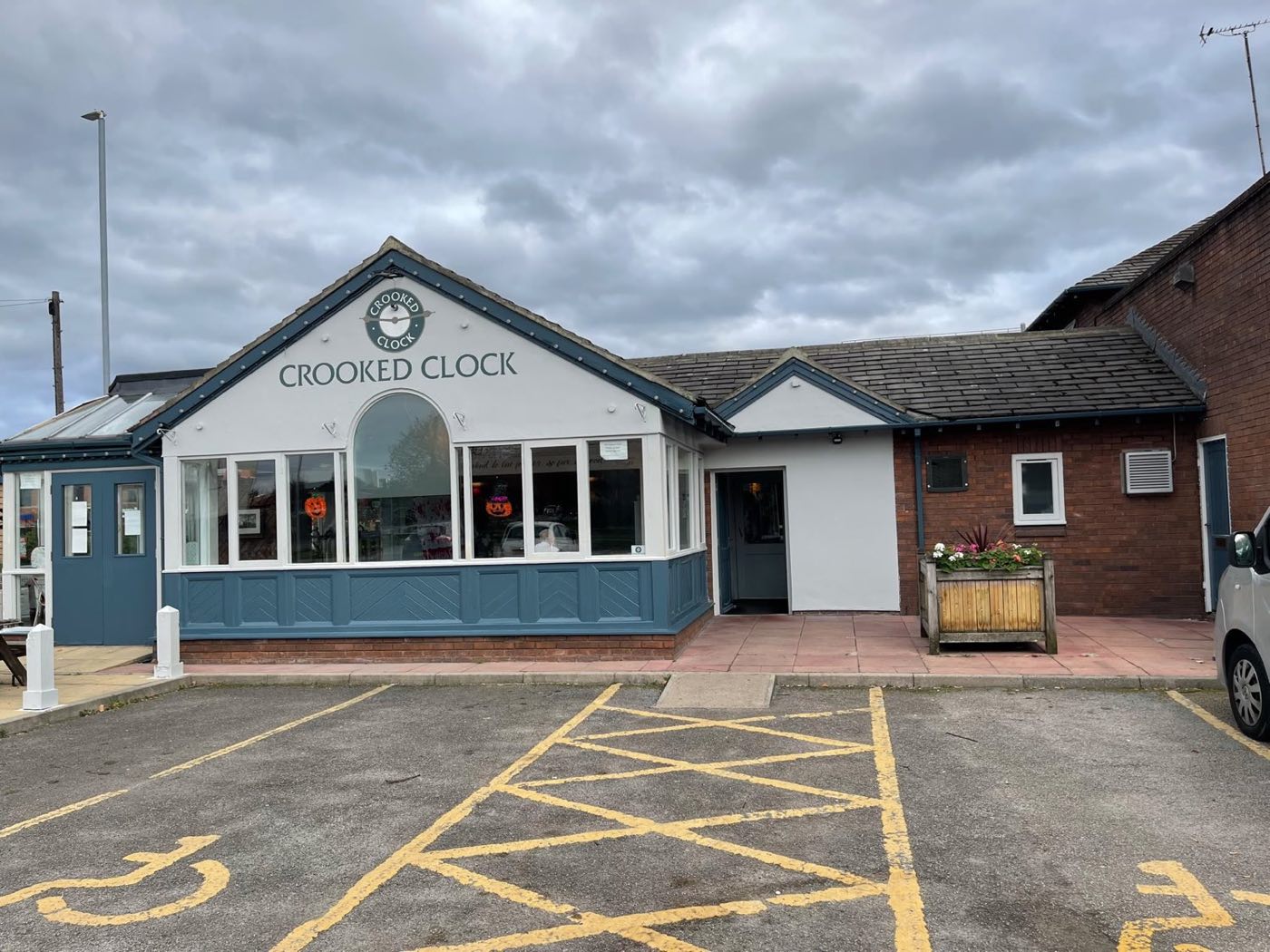 Crooked Clock, Pub & Restaurant